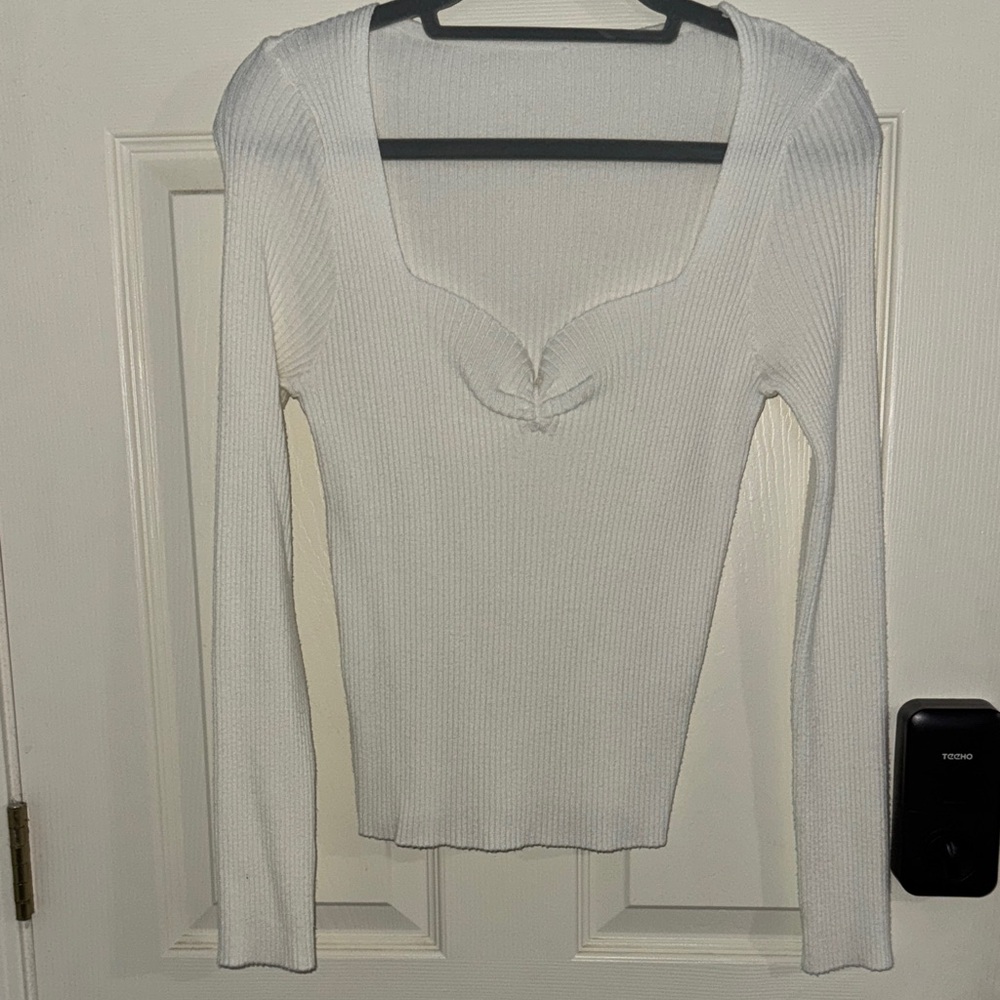 HALARA Cream Ribbed Knit Sweater